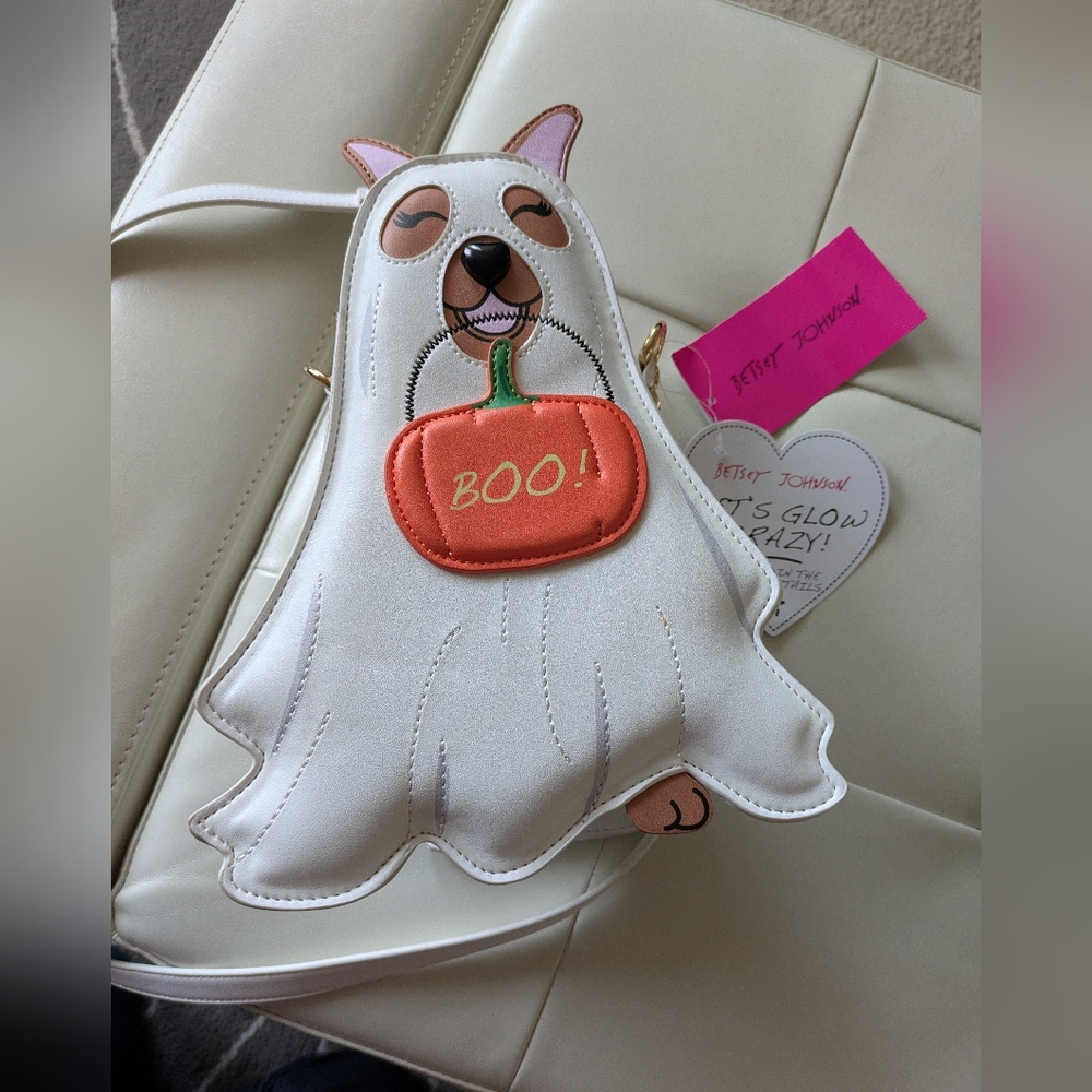 NWT Betsey Johnson Dog Kitch "Trick Or Treat Ghost "Glow in the dark Bag - Picture 9 of 16